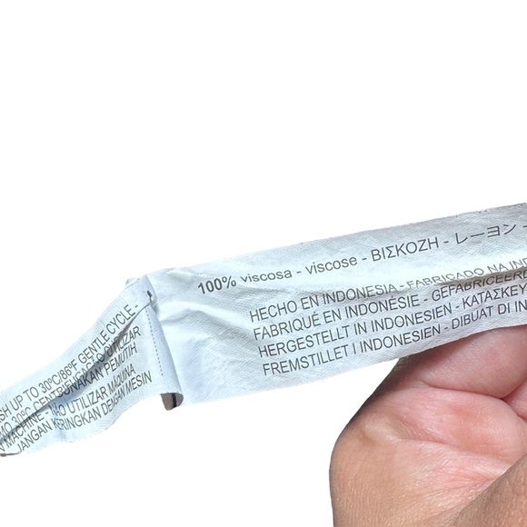 Zara Basic Button Down Black Long Sleeve Blouse US Medium - Picture 8 of 9